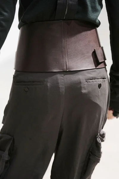 Look 30